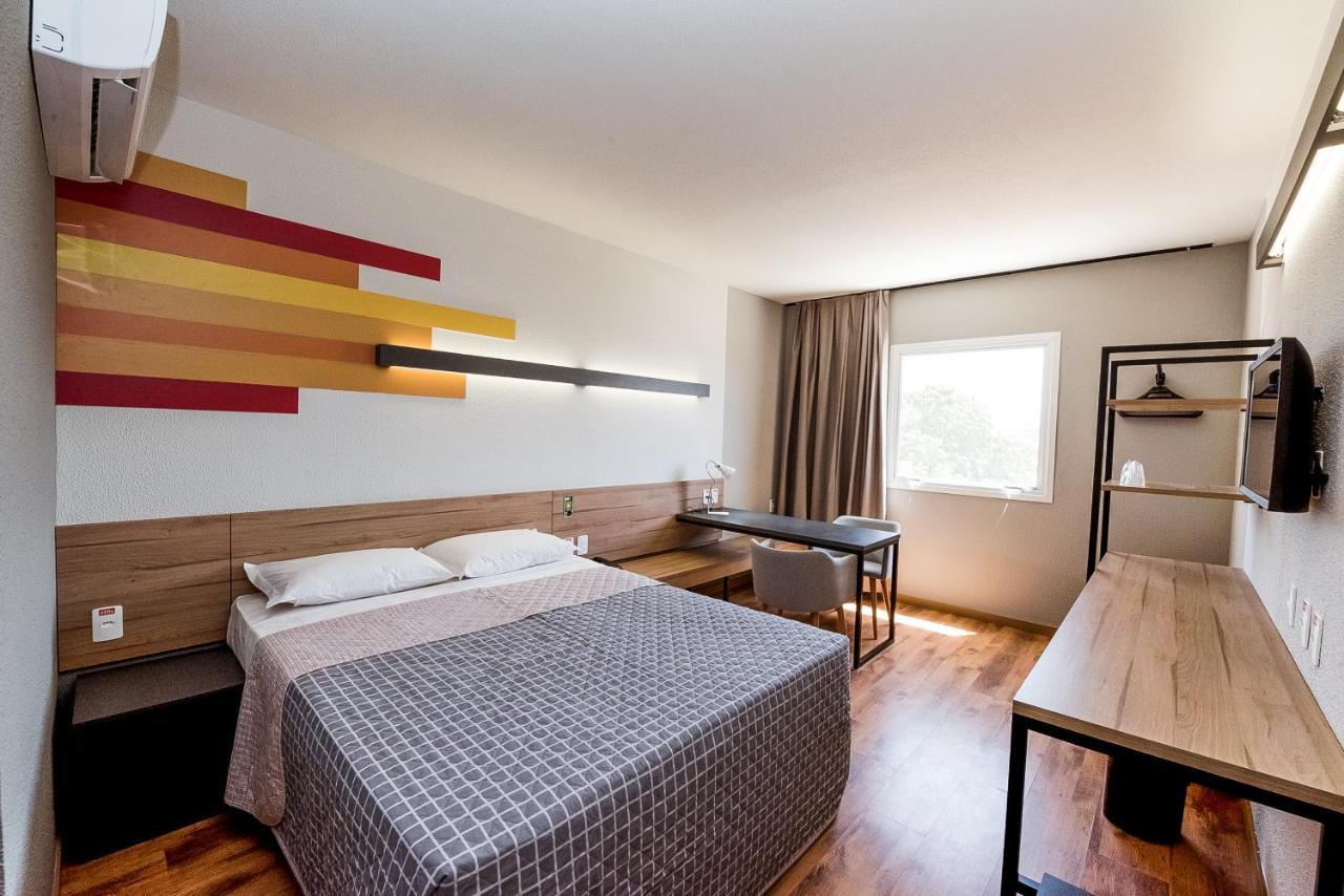 Hotel 10 Balsas ภายนอก รูปภาพ